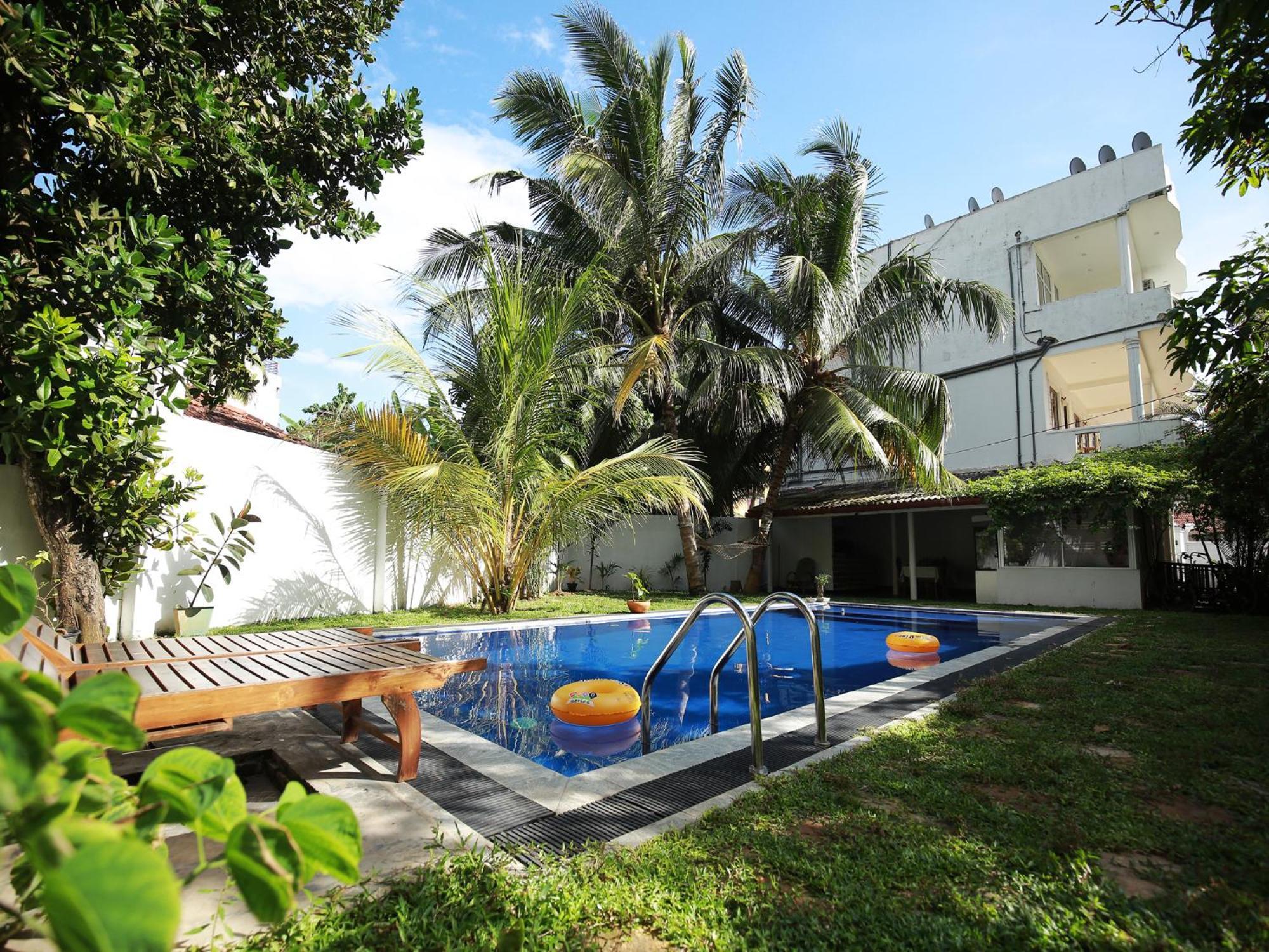 Hotel Crystal Oceanic Ahangama Exterior foto